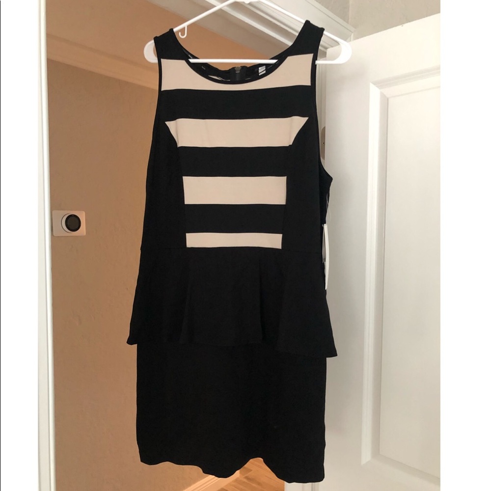 Kensie black and white dress